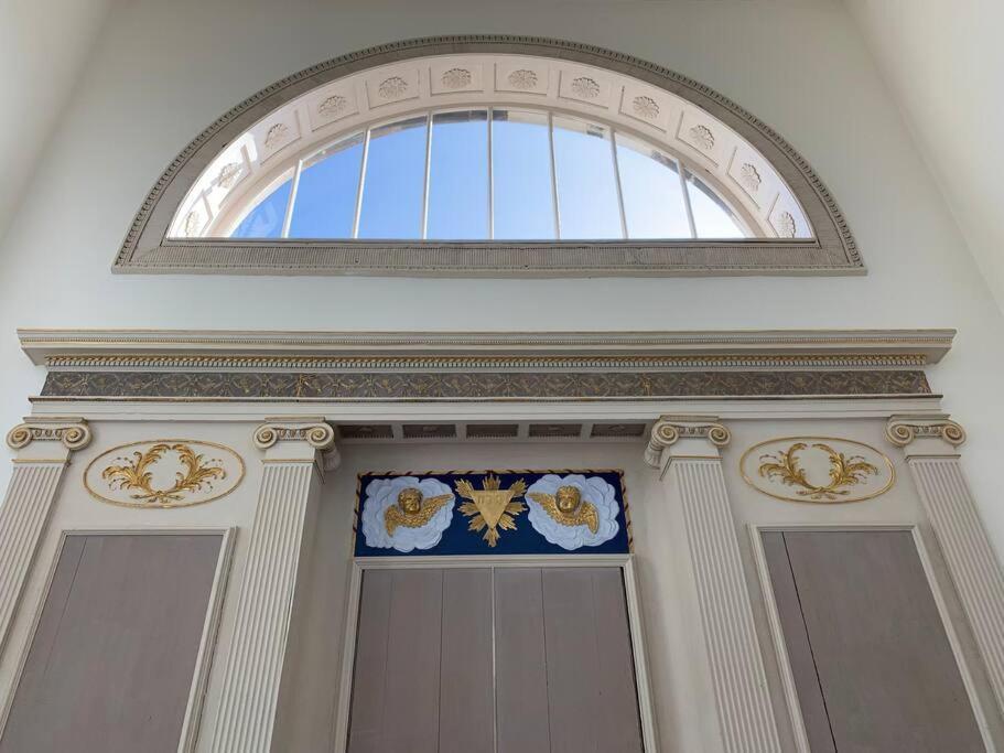 Style & Opulence In Georgian Chapel W Parking Bath Exterior foto