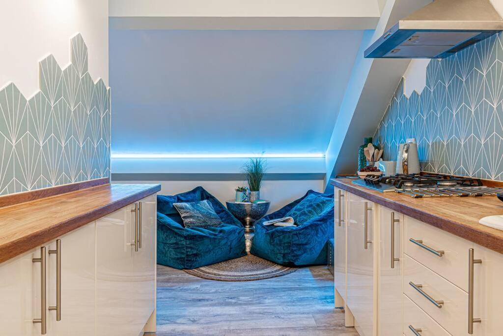 Style & Opulence In Georgian Chapel W Parking Bath Exterior foto